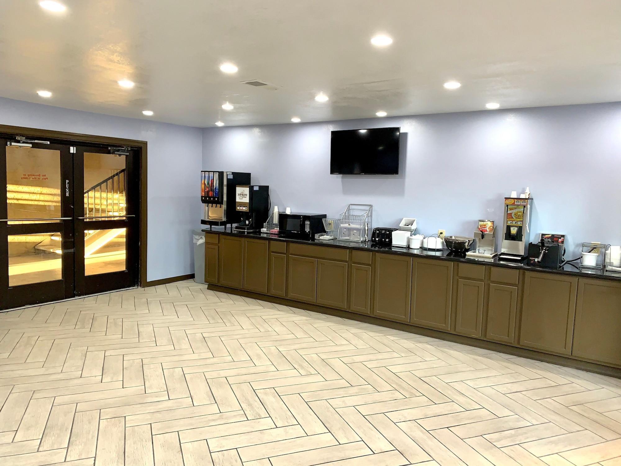 Super 8 By Wyndham - Canton, Texas Екстериор снимка